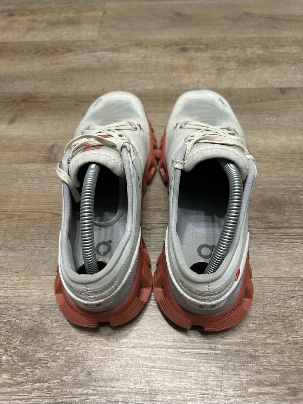 On Cloud Running Women’s Size 10 White Ice Auburn Athletic Running Shoes - Picture 4 of 10